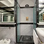 Benci In Apartament